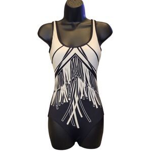 TOGS WOMENS SWIMSUIT SIZE 6 BLACK AND WHITE